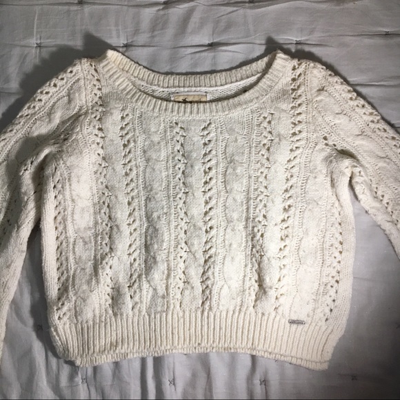 Hollister Sweater - Picture 1 of 2